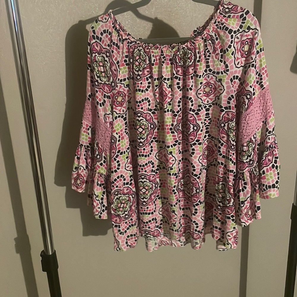 Crown & Ivy Ruffled Flare Sleeve Blouse 1X